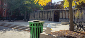 Witt Industries Oakley Standard Collection Flat Top Galvanize Trash Cans in Green